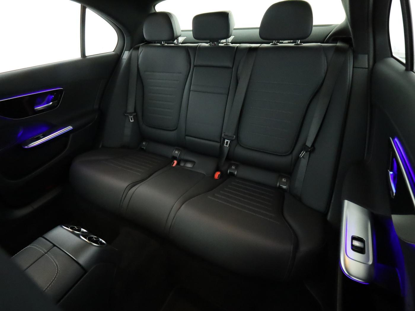 Mercedes-Benz C 200 Sedan