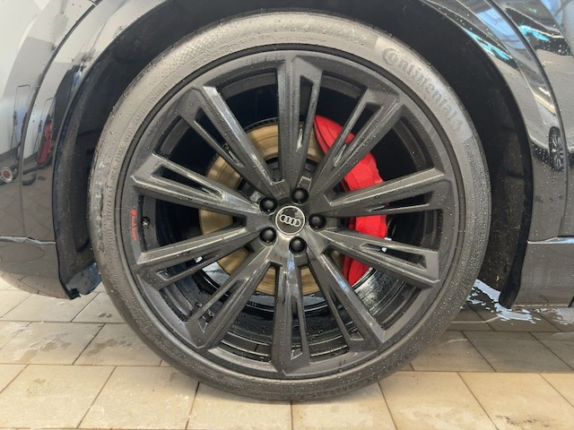 Audi SQ8 Competition Quattro