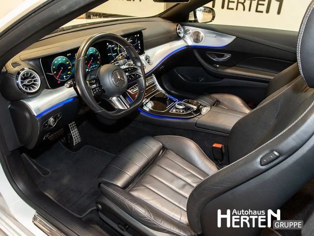 Mercedes-Benz E 300 AMG Line Cabriolet