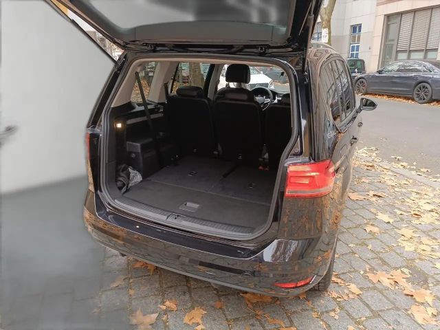 Volkswagen Touran 1.5 TSI DSG