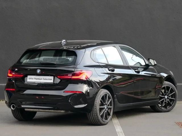 BMW 118 Sedan
