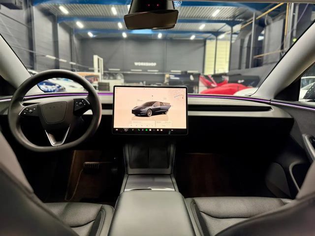 Tesla Model 3 RWD