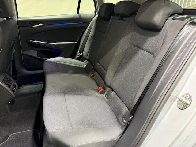 Volkswagen Golf 1.0 TSI Life Variant