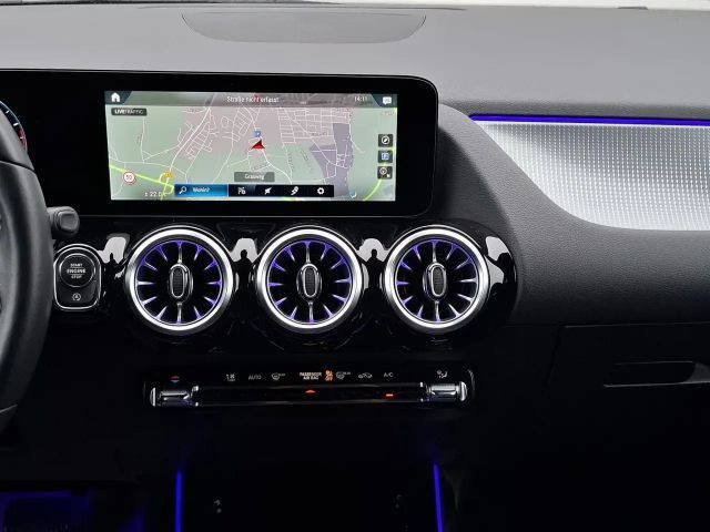 Mercedes-Benz GLA 200 Progressive