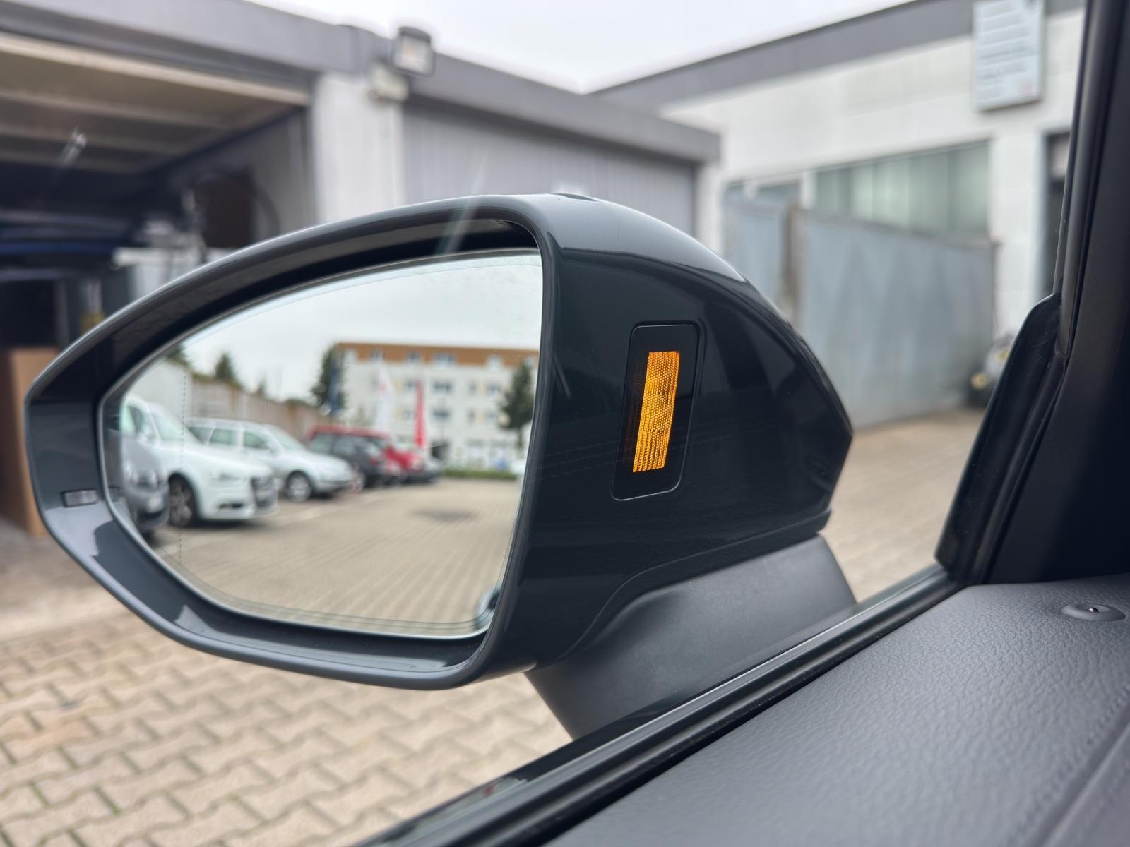 Audi A6 55 TFSI Quattro S-Tronic Sedan