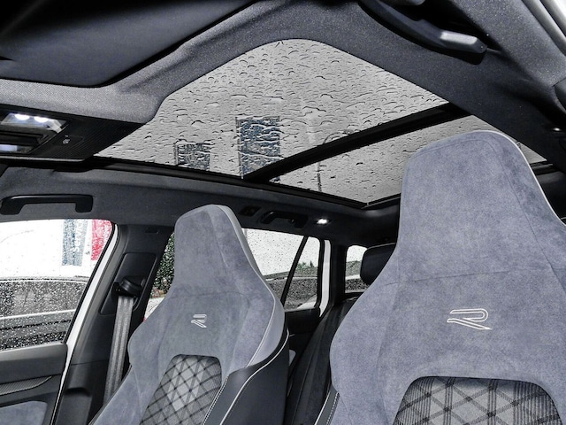 Volkswagen Golf R-Line Variant