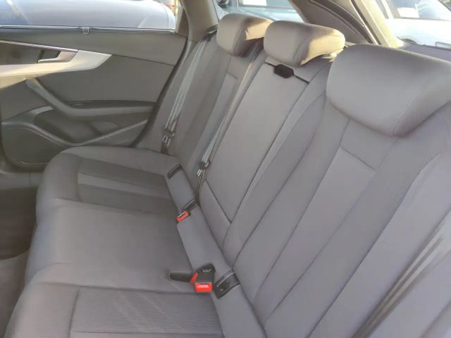 Audi A4 35 TDI S-Tronic