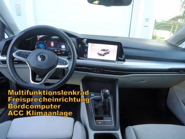 Volkswagen Golf Life Variant