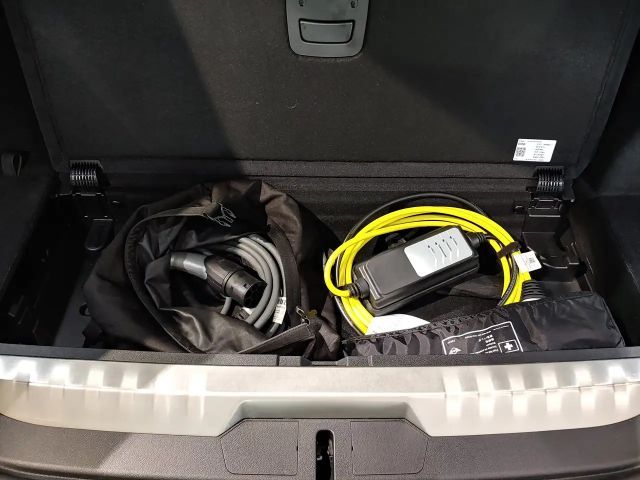 BMW 320 320e Sport Line xDrive