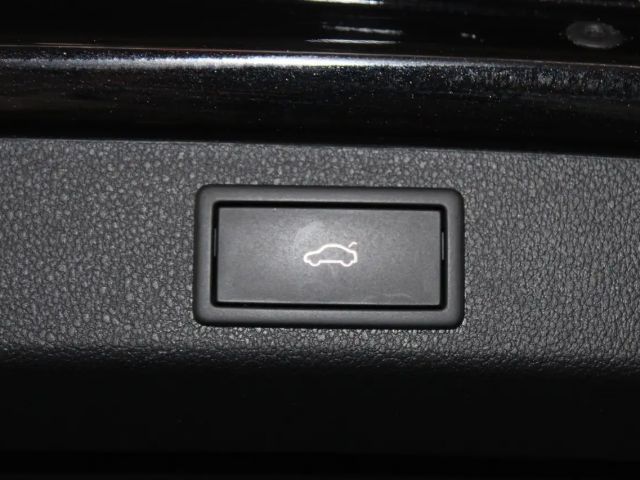 Skoda Superb 2.0 TDI Combi Style Style