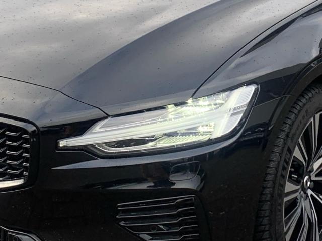 Volvo V60 AWD Dark Plus T6