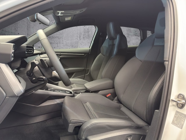 Audi A3 30 TFSI S-Line S-Tronic Sportback