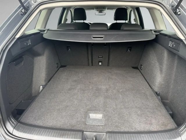 Volkswagen Golf DSG Golf VIII Variant