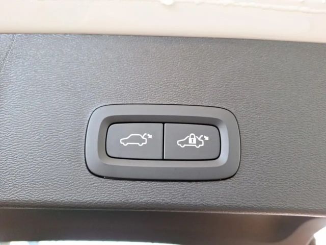 Volvo XC40 Dark Plus Recharge T4