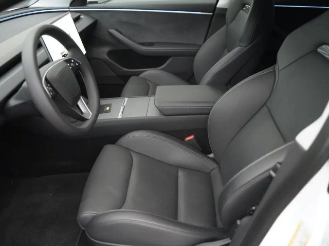 Tesla Model 3 Performance