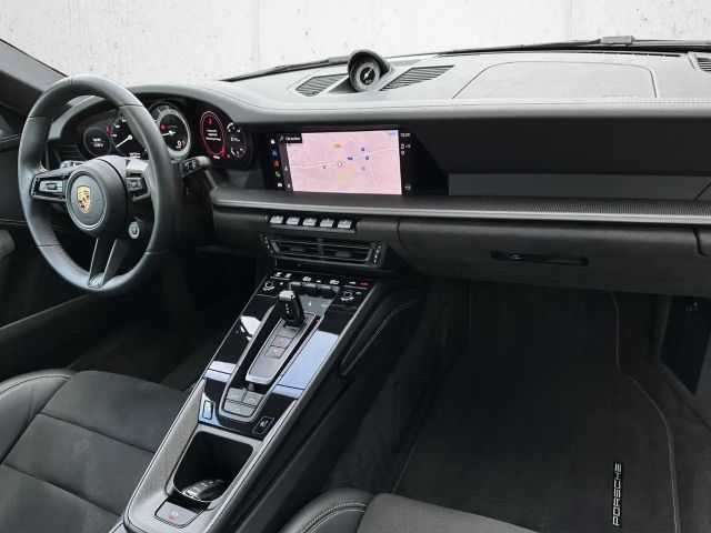 Porsche 992 Cabrio Carrera GTS