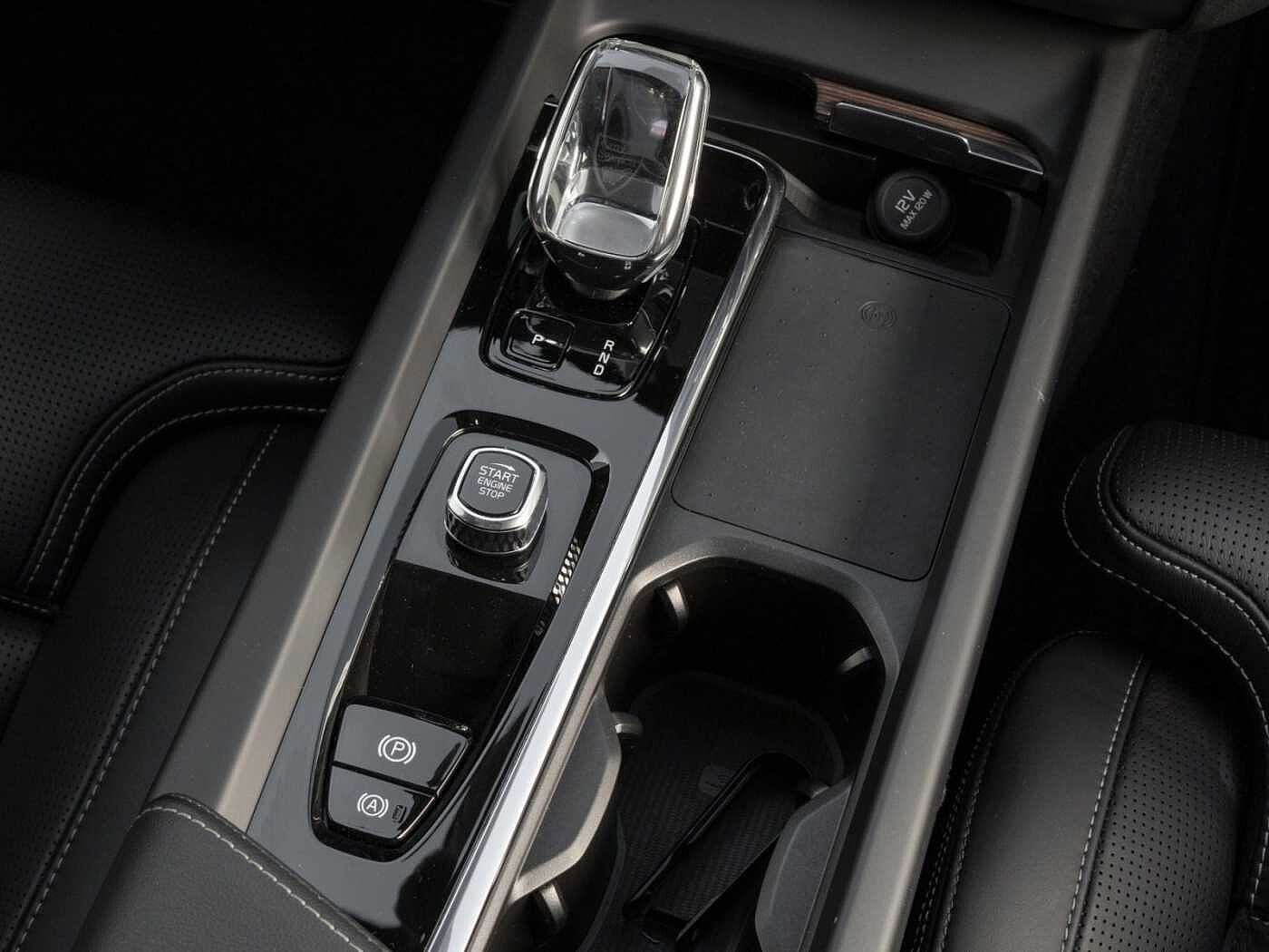 Volvo XC60 AWD Dark Recharge Ultimate