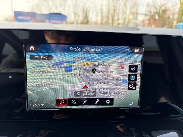 Mercedes-Benz B 200 AMG Line Sedan