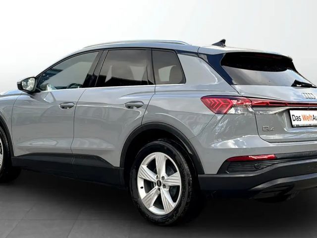 Audi Q4 e-tron Business