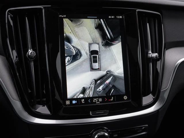 Volvo V60 Cross Country AWD Plus