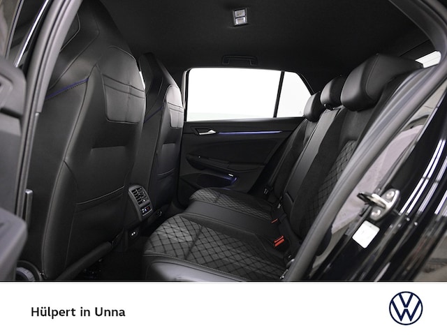 Volkswagen Golf 1.5 eTSI Golf VIII R-Line