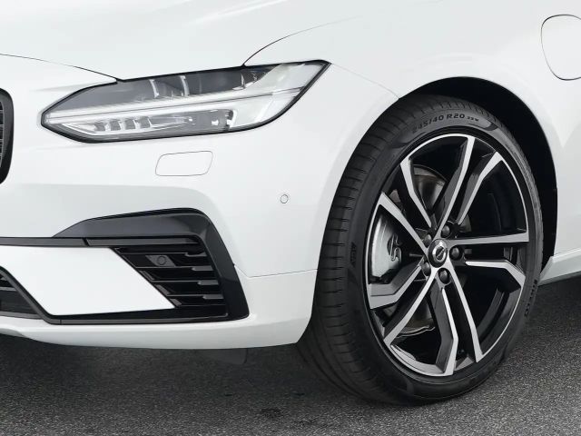 Volvo V90 AWD Dark Plus T8