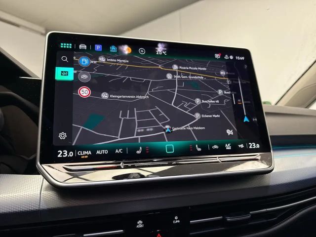 Volkswagen Golf DSG Life