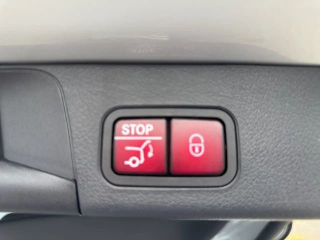 Mercedes-Benz EQB 300 4MATIC AMG Line