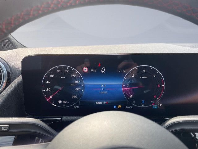 Mercedes-Benz GLA 200 AMG Line GLA 200 d