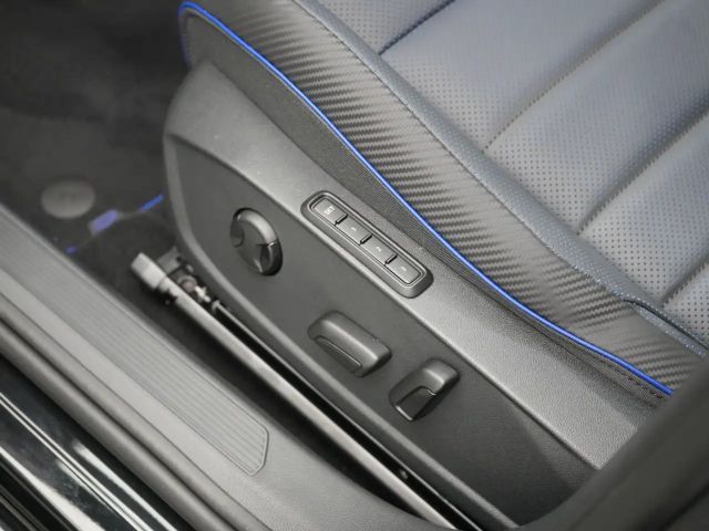 Volkswagen Golf KAM360° AHK ACC LEDER SITZKLIMA NAVI VIRT