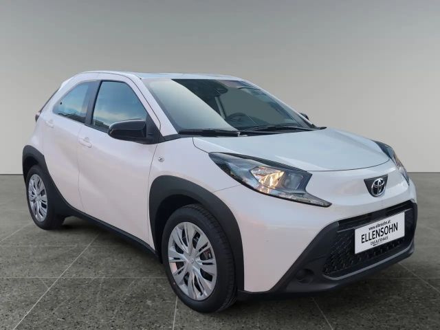 Toyota Aygo X Hatchback Play