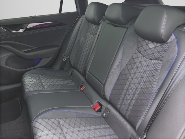 Volkswagen Passat 2.0 TDI DSG R-Line Style