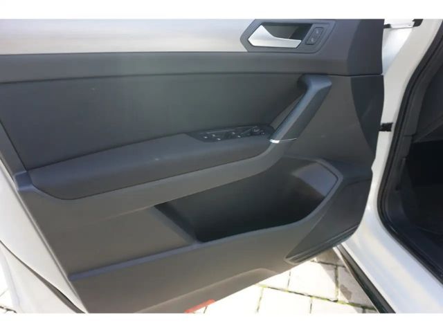 Volkswagen Touran 2.0 TDI DSG R-Line