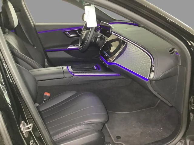 Mercedes-Benz E 220 4MATIC E 220 d Sedan