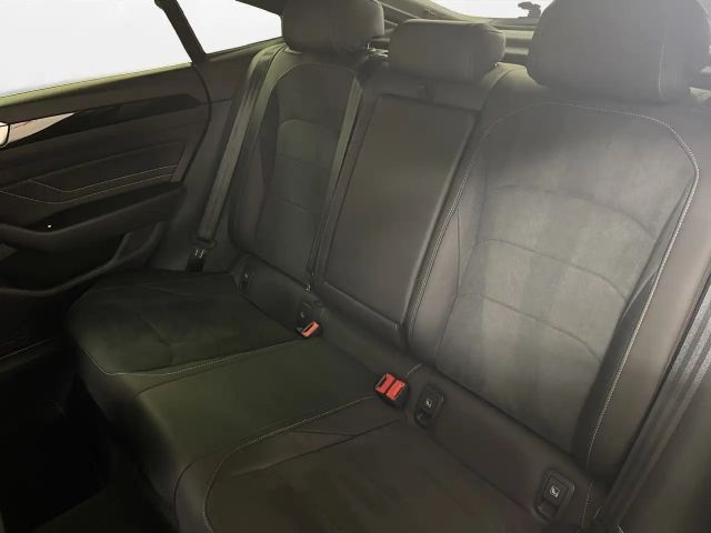 Volkswagen Arteon 2.0 TSI R-Line