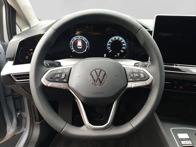 Volkswagen Golf 1.5 TSI DSG Life Variant