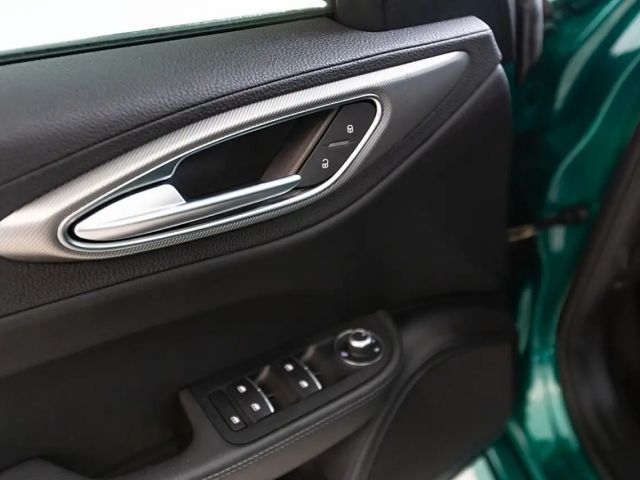 Alfa Romeo Giulia AT8 Q4 Veloce