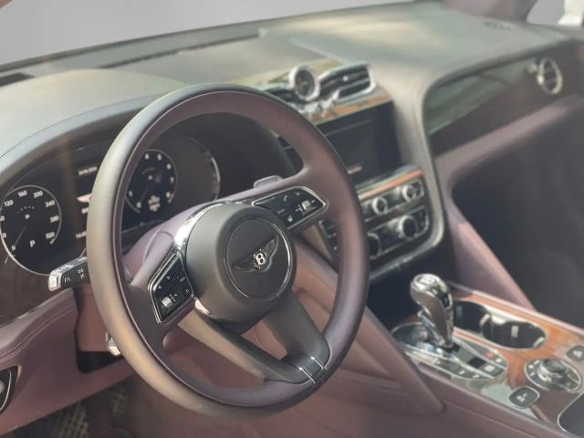 Bentley Bentayga V8