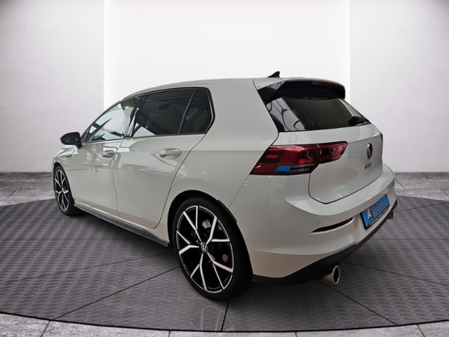 Volkswagen Golf 2.0 TSI DSG