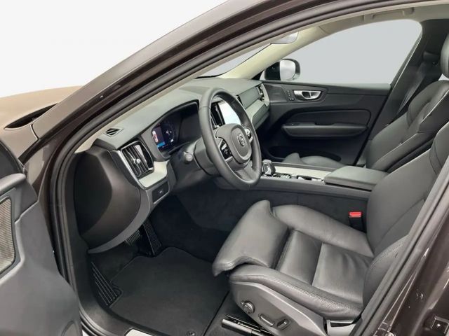 Volvo XC60 AWD Dark Plus