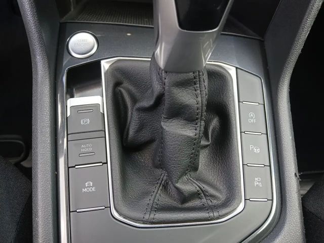 Volkswagen Tiguan TDI United MatrixLED HuD 360° Kamera Keyless AC...