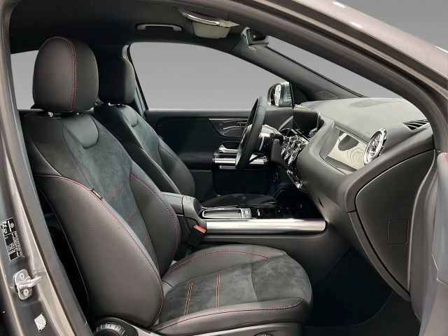 Mercedes-Benz GLA 200 AMG Line