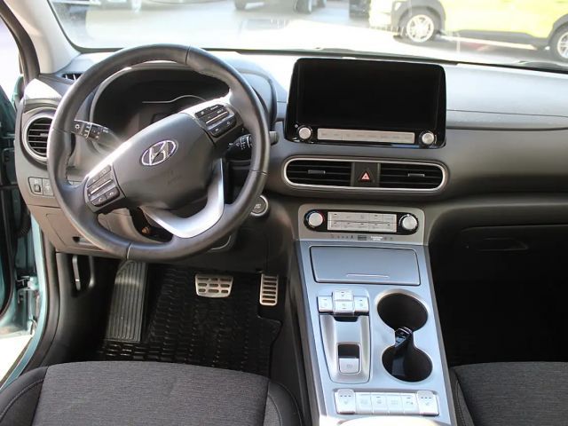Hyundai Kona 64 kWh Electric