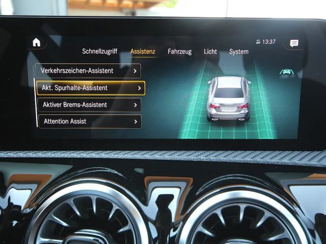 Mercedes-Benz A 180 A 180 d