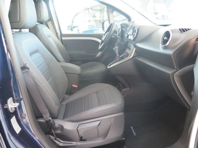 Mercedes-Benz T 180 T 180 Edition LED Kamera Navi Ambienteb. Totwinkel