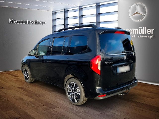 Mercedes-Benz EQT 200