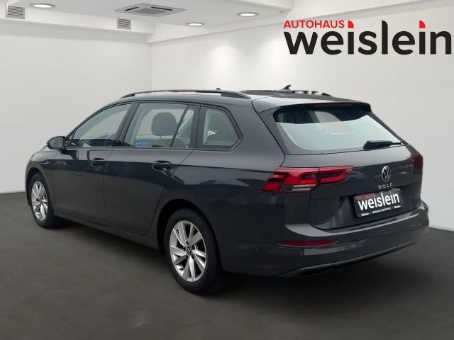 Volkswagen Golf Life Variant