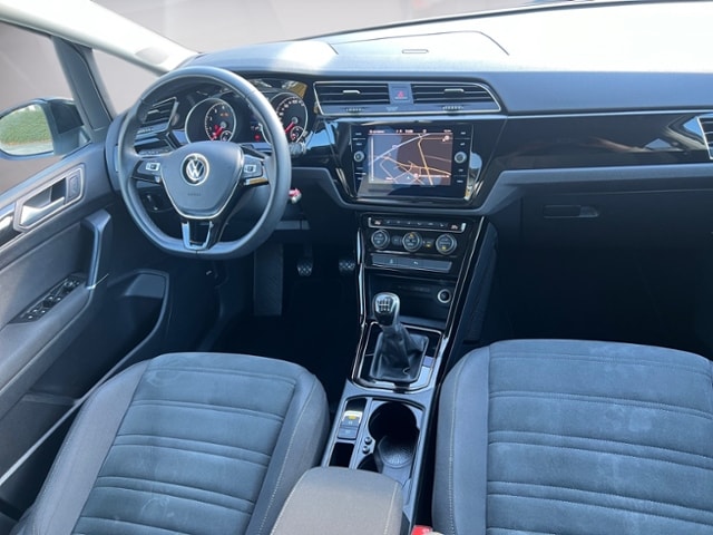 Volkswagen Touran 1.5 TSI R-Line Style