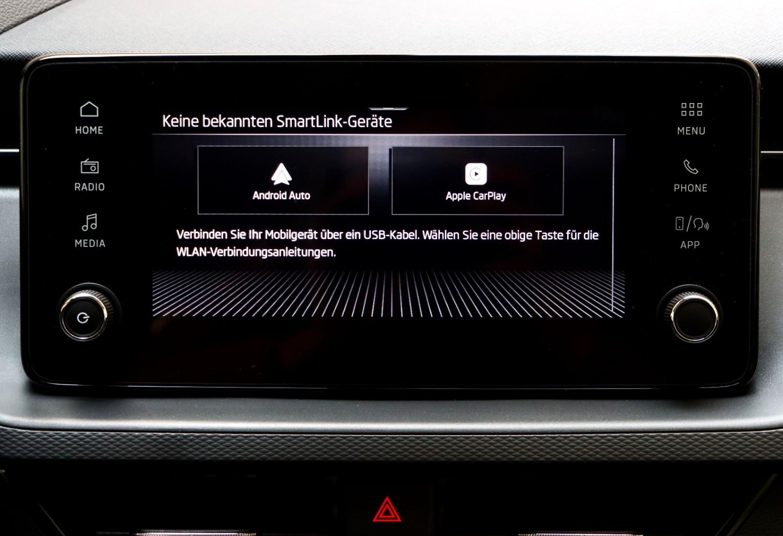 Skoda Scala 1.0 Essence DSG 116PS-AHK LED PDC Tempomat