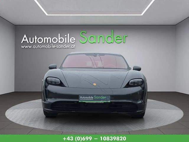 Porsche Taycan 4S Cross Turismo